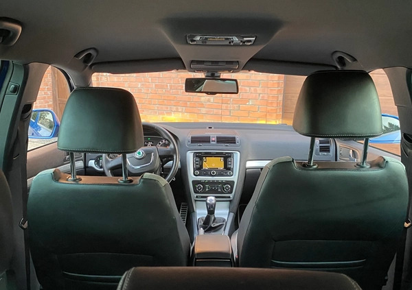 Skoda Octavia cena 33900 przebieg: 257000, rok produkcji 2010 z Radom małe 466